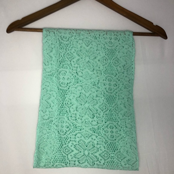 GAP - Mint Green Lace Infinity Scarf - Picture 2 of 2